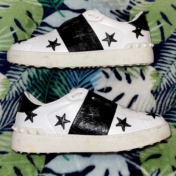 AUTHENTIC VALENTINO SNEAKERS - Picture 5 of 10